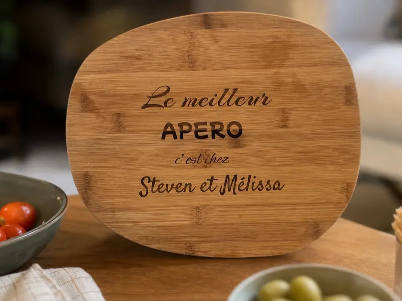 [Laser cut and engrave] Planche à découper et de service personnalisée pour apéritif