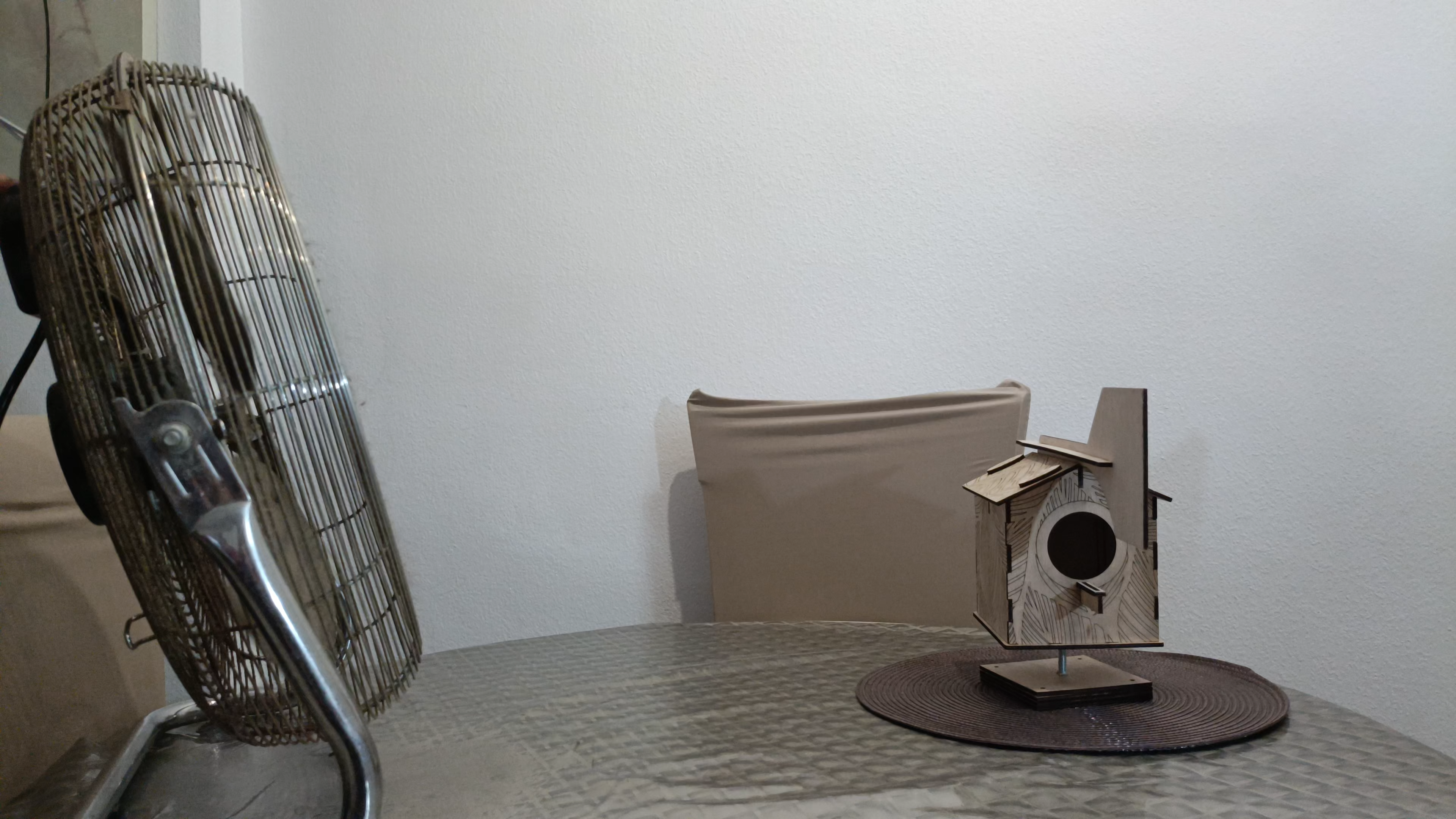 [Laser cut and engrave] Refugio que escucha al viento