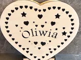 [Laser cut and engrave] Podświetlana drewniana lampka w kształcie serca z imieniem Oliwia