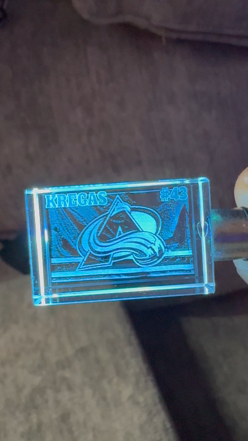[Laser cut and engrave] Colorado Avalanche Kregas Number 43 Light Up Acrylic Keychain