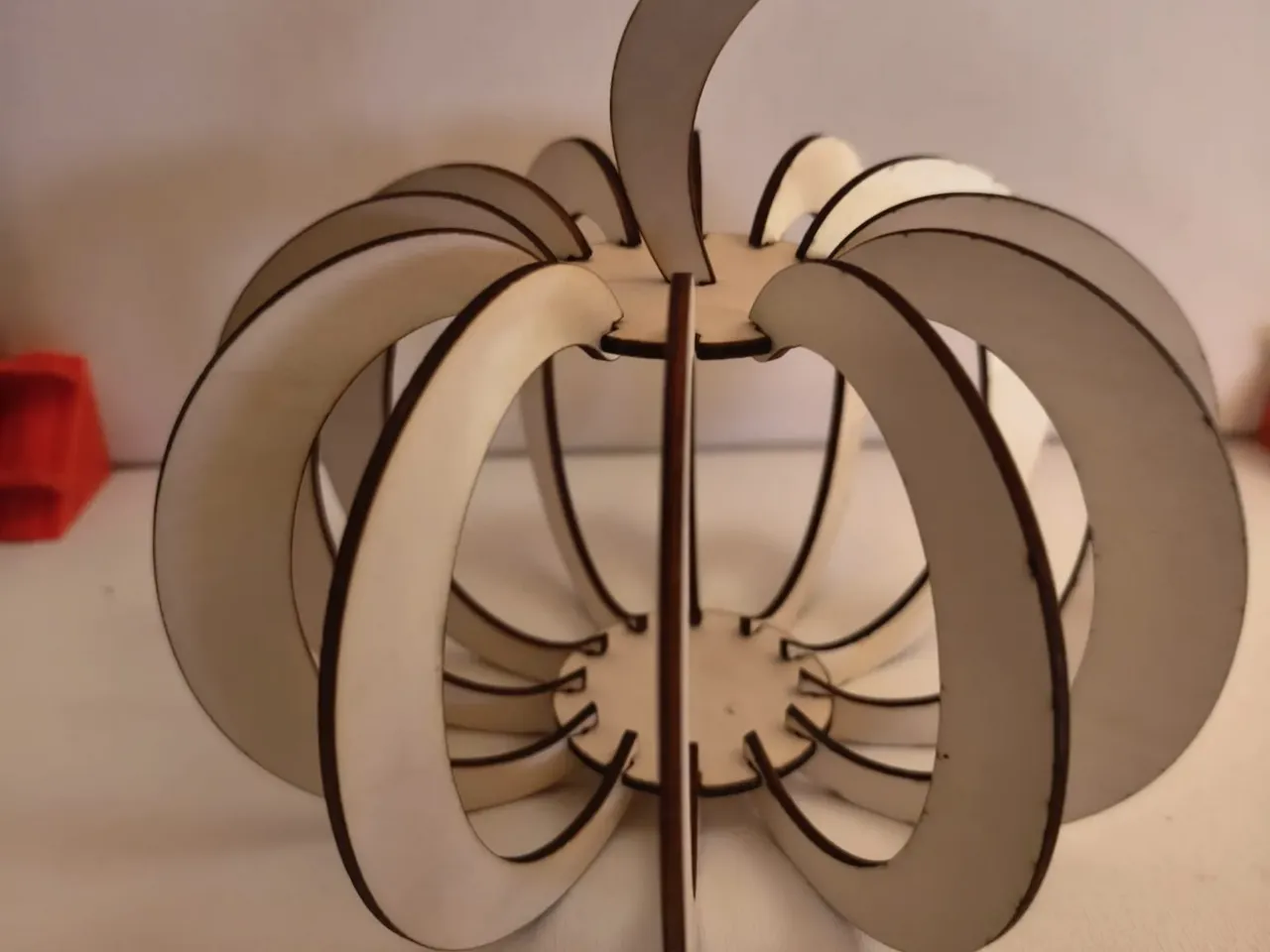 [Laser cut and engrave] Kürbis aus Holz zum Zusammenstecken für die Herbstdekoration