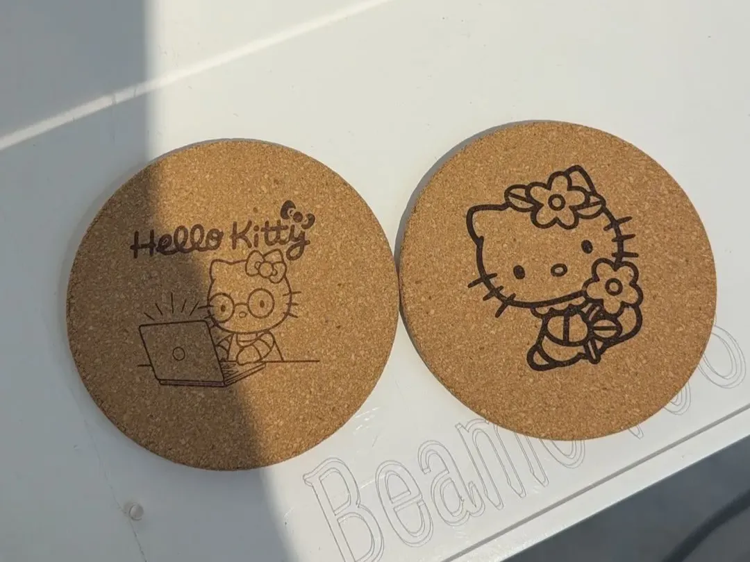 Hello Kitty 软木杯垫
