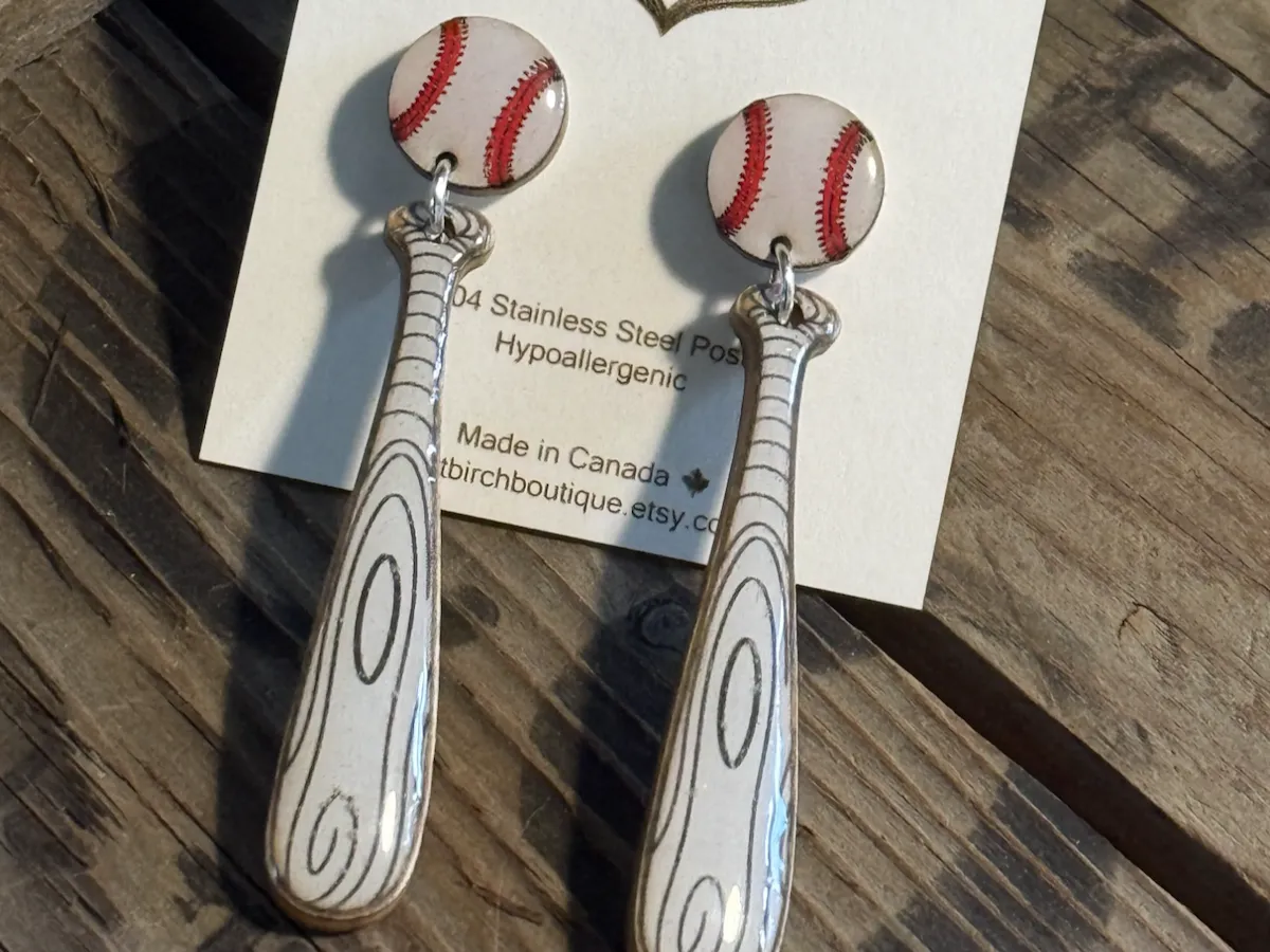 [Laser cut and engrave] Baseball and Bat Dangle Earrings