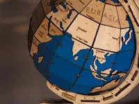 [Laser cut and engrave] Rotating World Globe Desk Map with Geographical Details