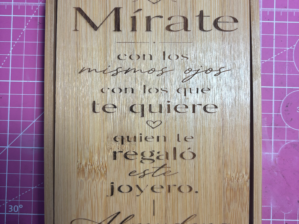 Joyero grabado