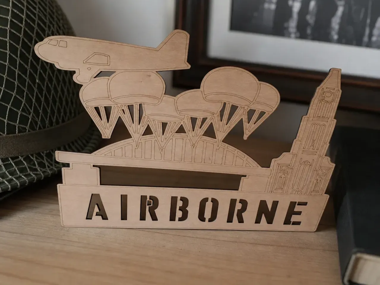 [Laser cut and engrave] Airborne Paratrooper Military Commemorative Tabletop Sign