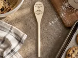 [Laser cut and engrave] Wooden Spoon with Funny Mom Quote for Baking
