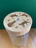 [Laser cut and engrave] Couvercle en bambou pour verre avec motifs de chats et empreintes de pattes