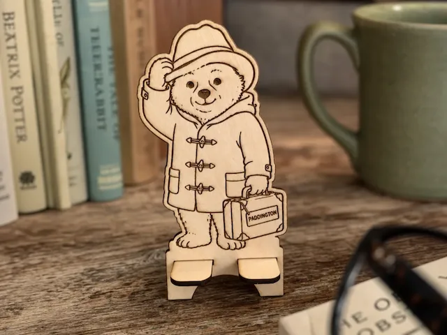Support de téléphone en bois à l'effigie de l'ours Paddington