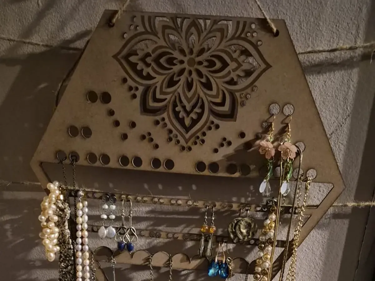 [Laser cut and engrave] Hexagonal Mandala Wall Hanging Jewelry Organizer Stand
