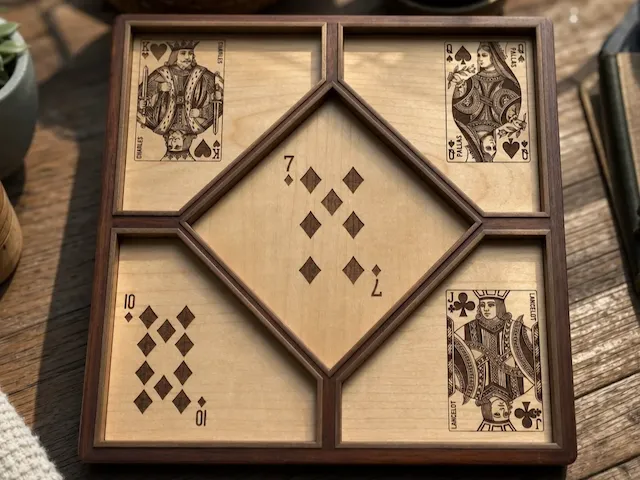 Jeu de nain jaune avec jetons et règles du jeu