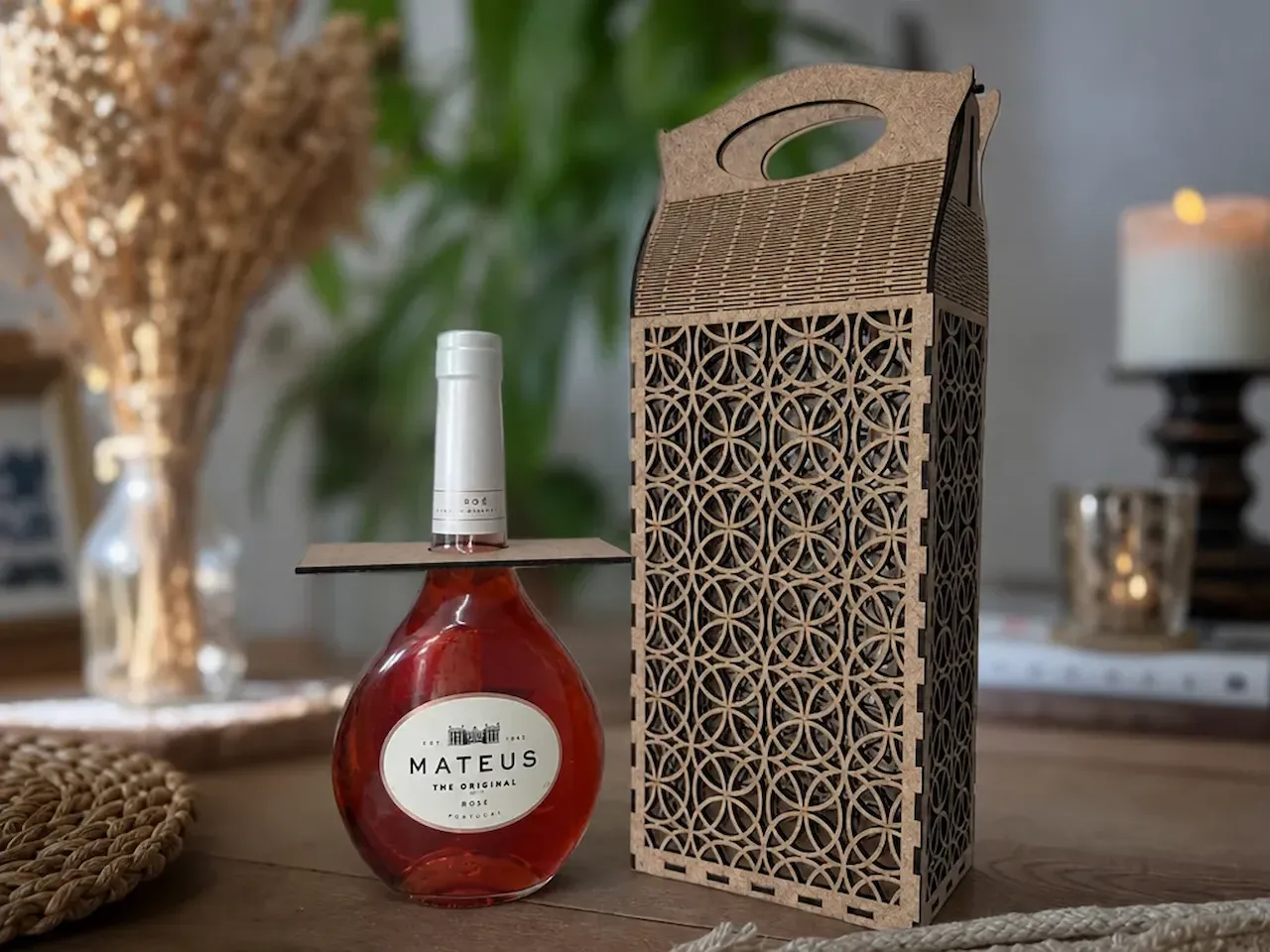 [Laser cut and engrave] Intricate Geometric Pattern Wine Bottle Gift Box