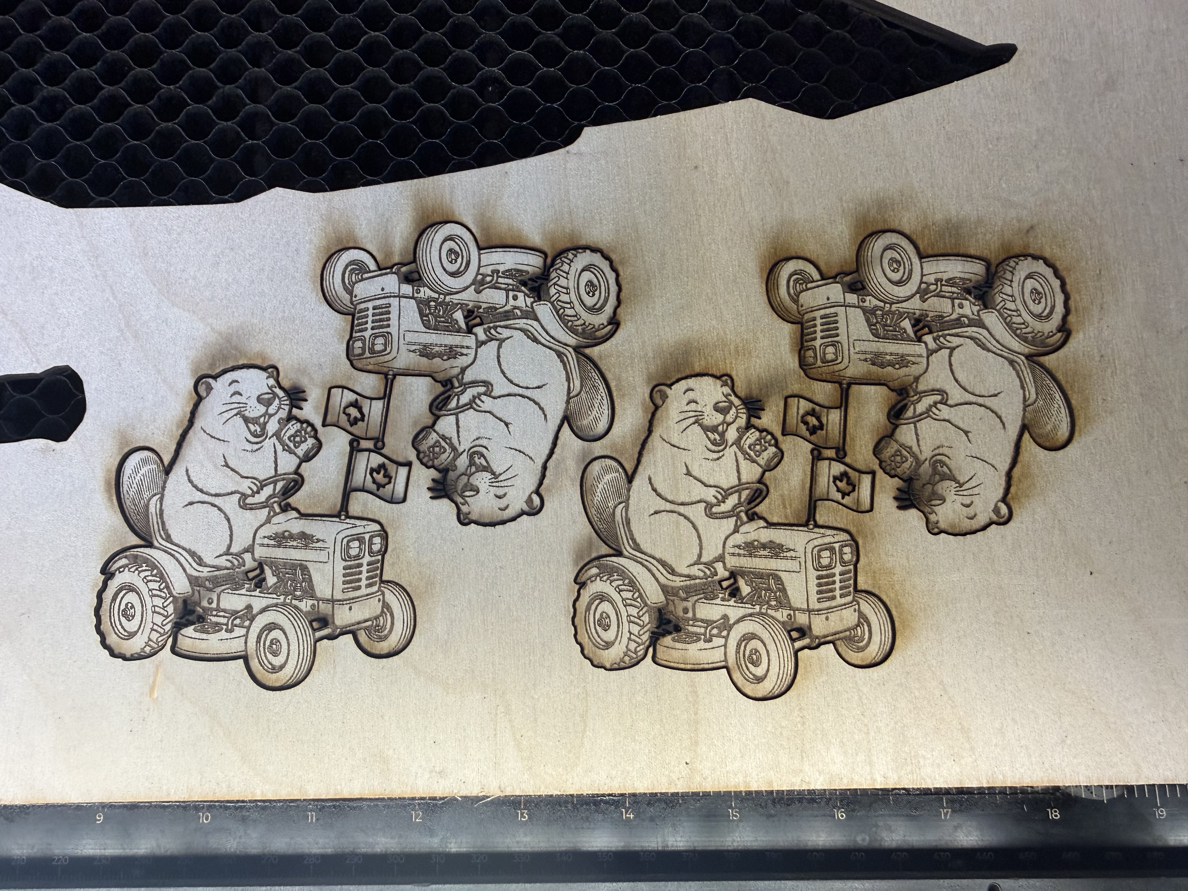 [Laser cut and engrave] Beaver Driving a Tractor with Canadian Flag Figurine