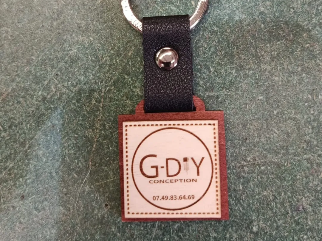 Porte-clés carré personnalisé avec logo G-DIY Conception