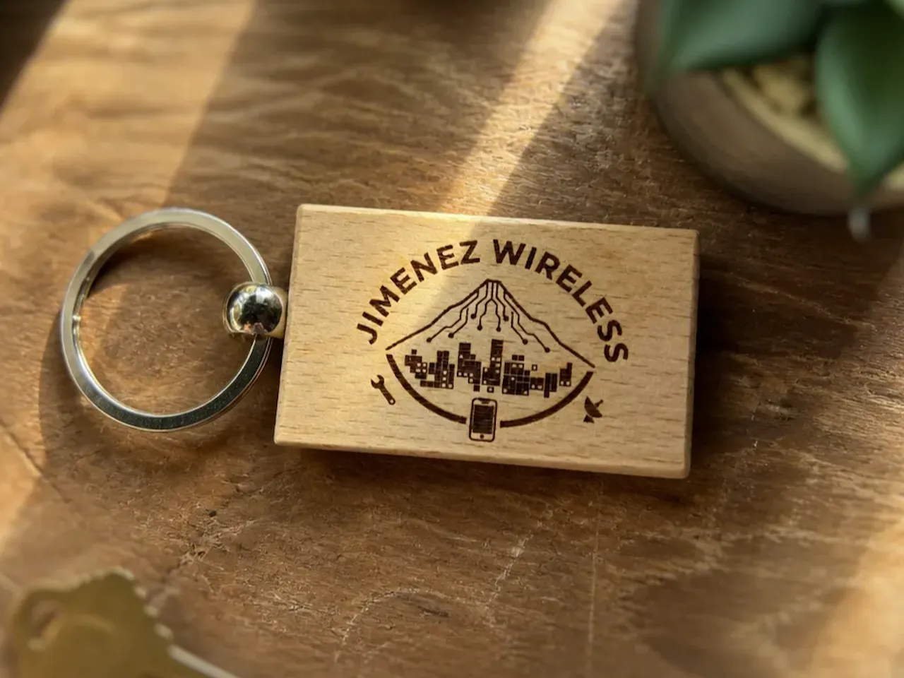 [Laser cut and engrave] Jimenez Wireless Rectangular Wooden Keychain