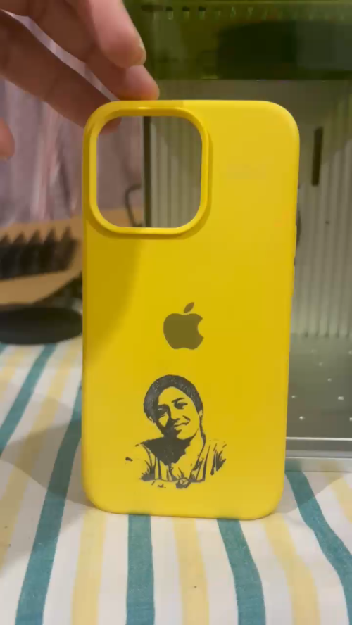[Laser cut and engrave] Yellow iPhone Case with Portrait Illustration