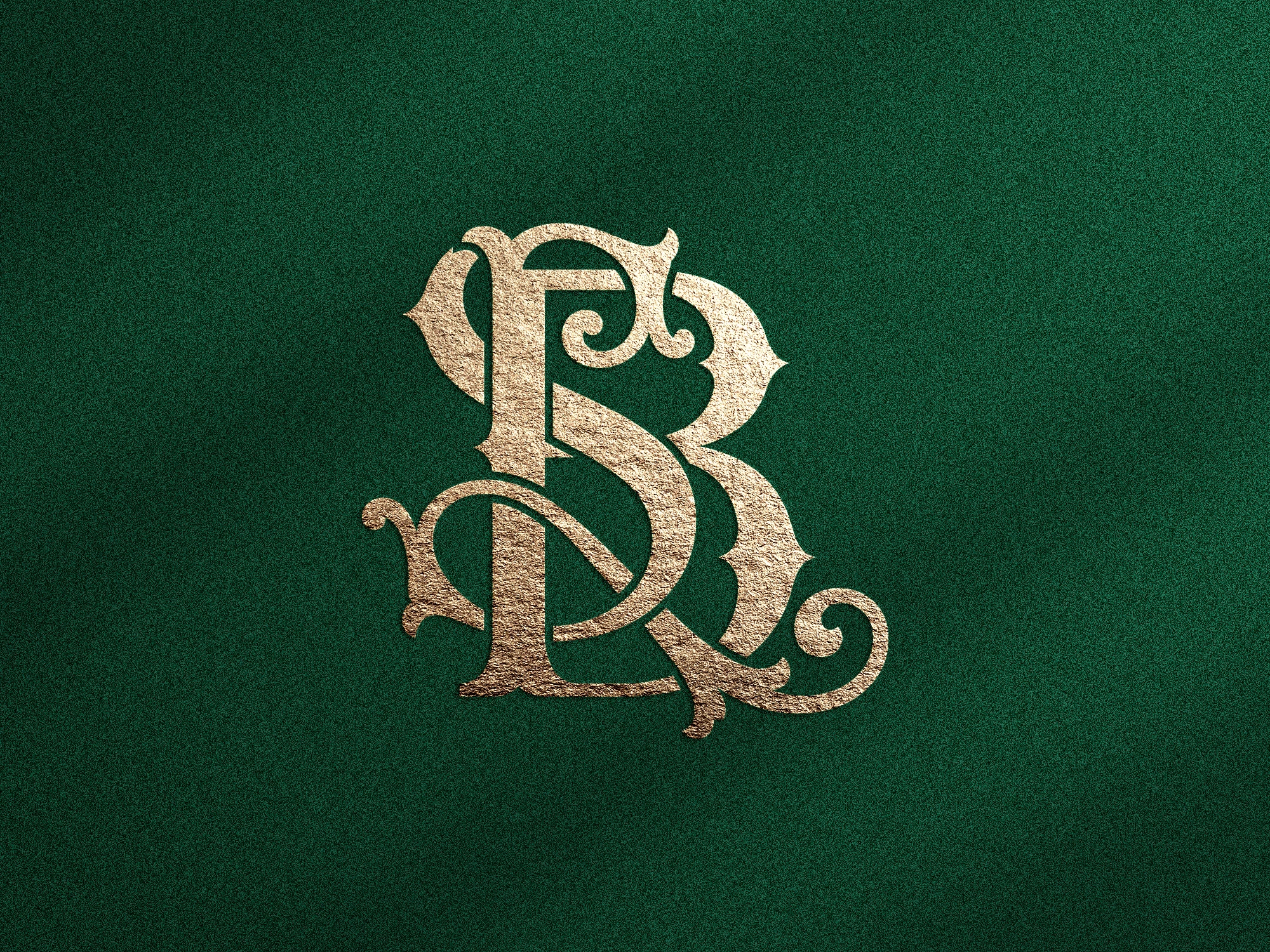 Monogramme doré entrelacé avec les lettres B et S sur fond vert