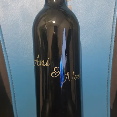 Bottiglia di vino in vetro verde