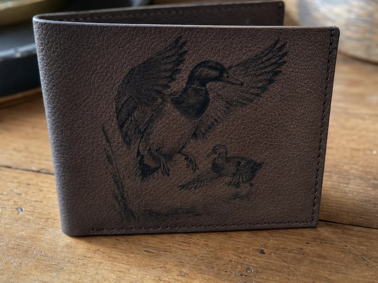 [Laser cut and engrave] Brown Leather Bifold Wallet Featuring Mallard Duck Illustration