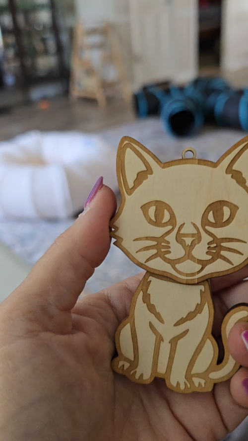 [Laser cut and engrave] Wooden Cat Ornament with Detailed Engraved Features