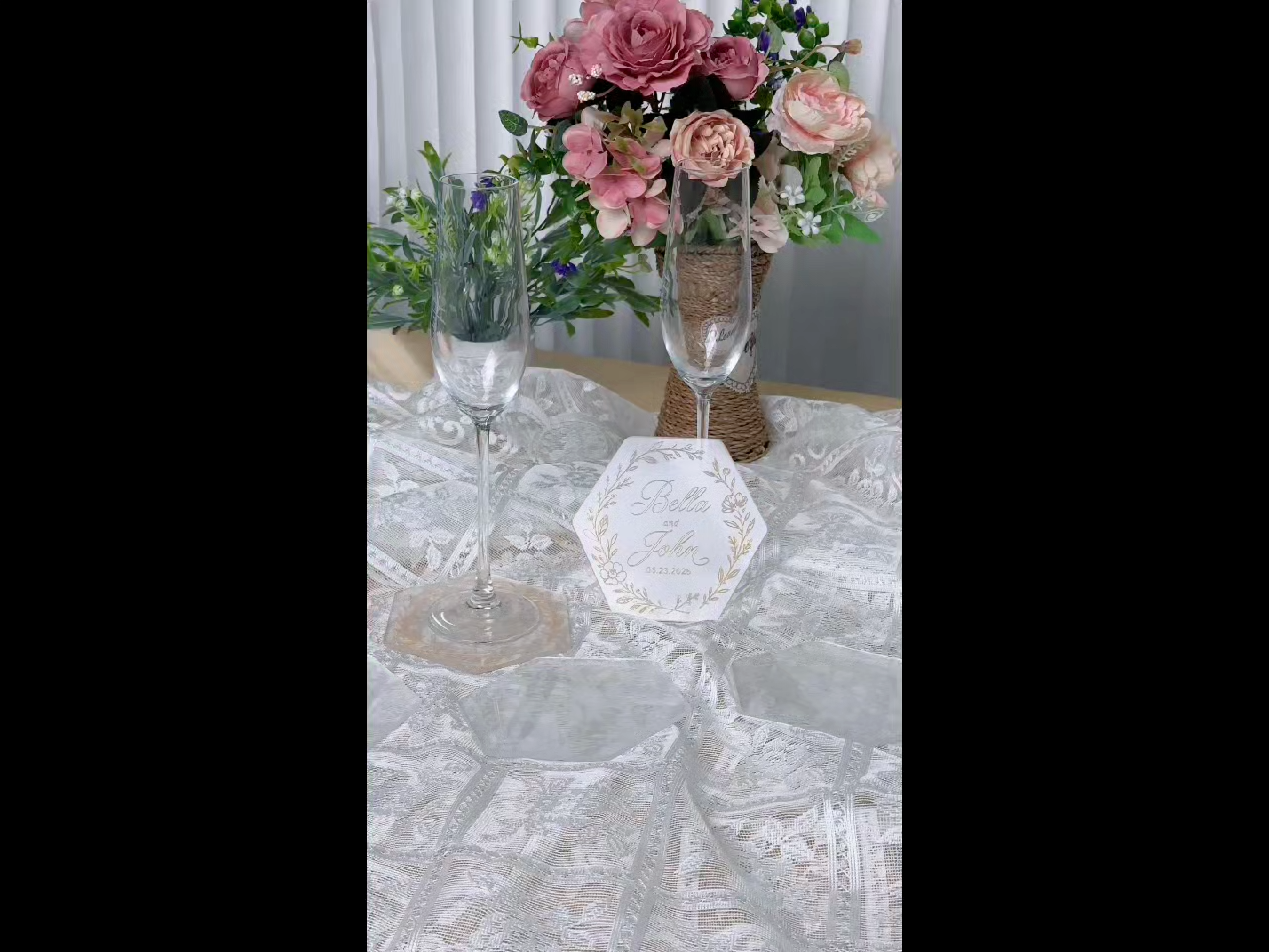 Hexagonal Floral Wreath Wedding Place Cards 💍