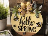[Laser cut and engrave] Hello Spring Bee Themed Round Door Hanger
