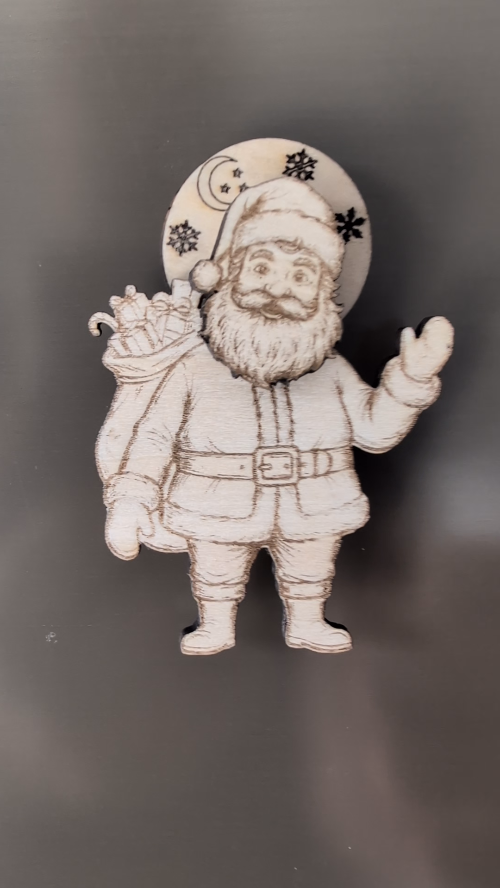 [Laser cut and engrave] Magnet en bois articulé représentant le Père Noël