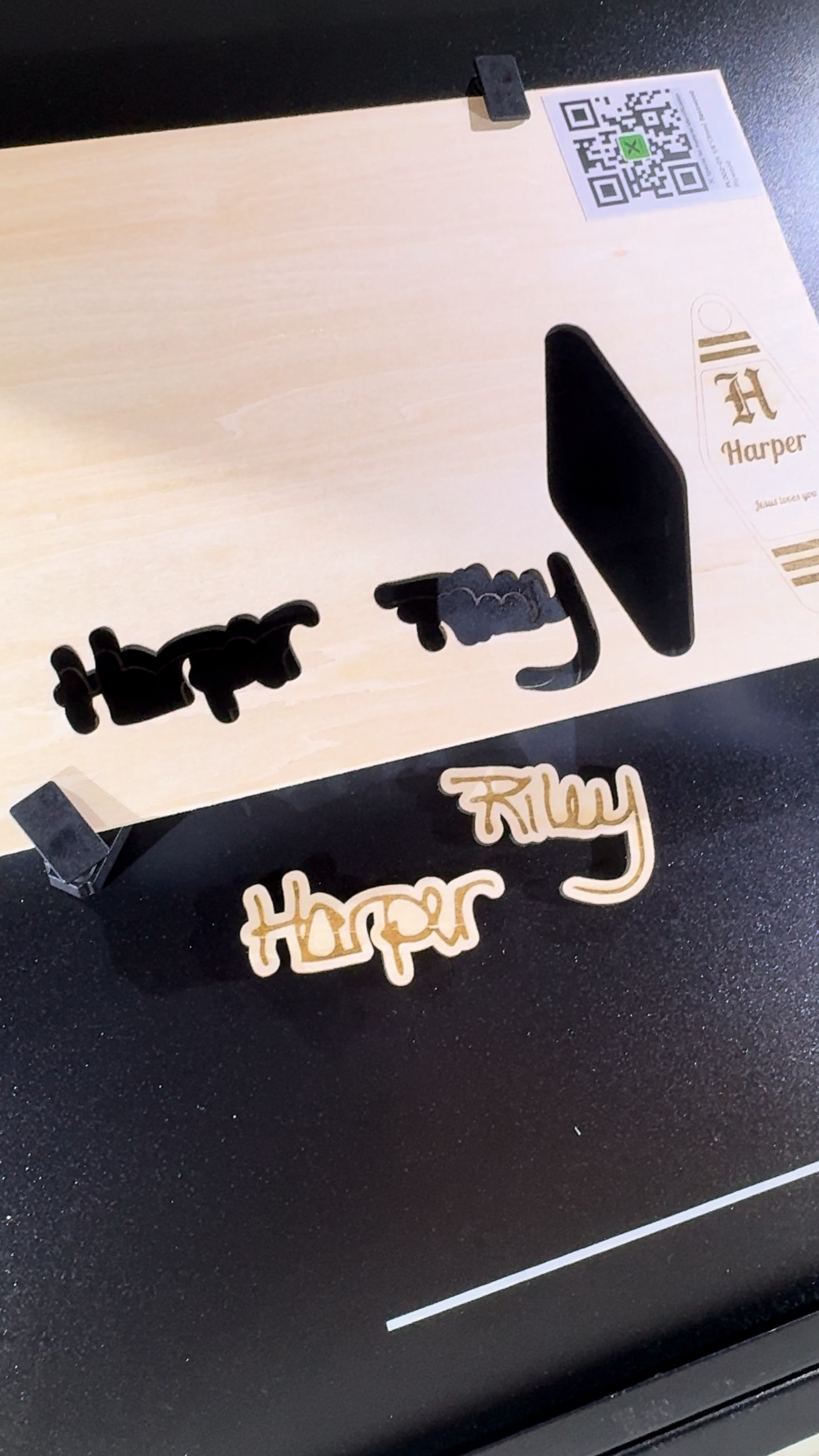 [Laser cut and engrave] Wooden name cutouts for Harper and Riley
