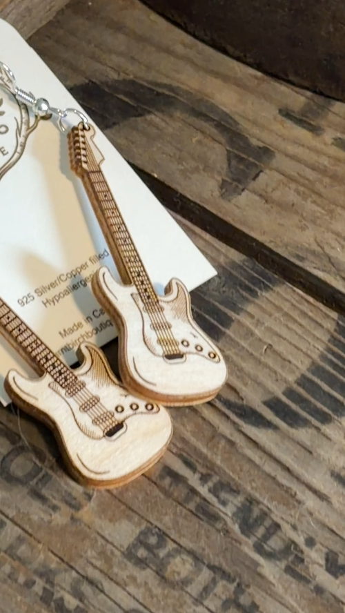 [Laser cut and engrave] Electric Guitar Dangle Earrings