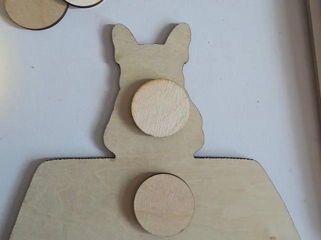 One Frame – Many Dog Breeds instruction: step 2 - Preparation, gluing and assembly instructions