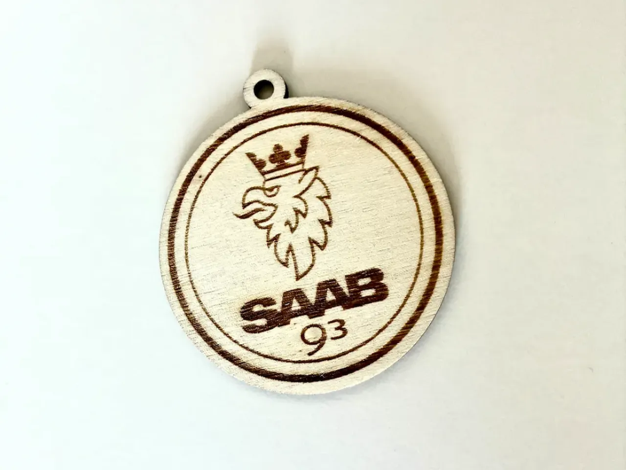 [Laser cut and engrave] Porte-clés rond en bois avec logo Saab 93