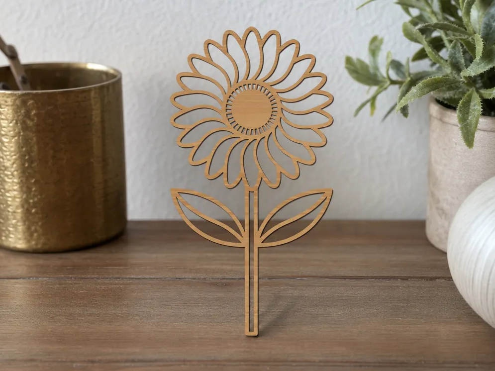 Freestanding Wooden Sunflower Tabletop Decor