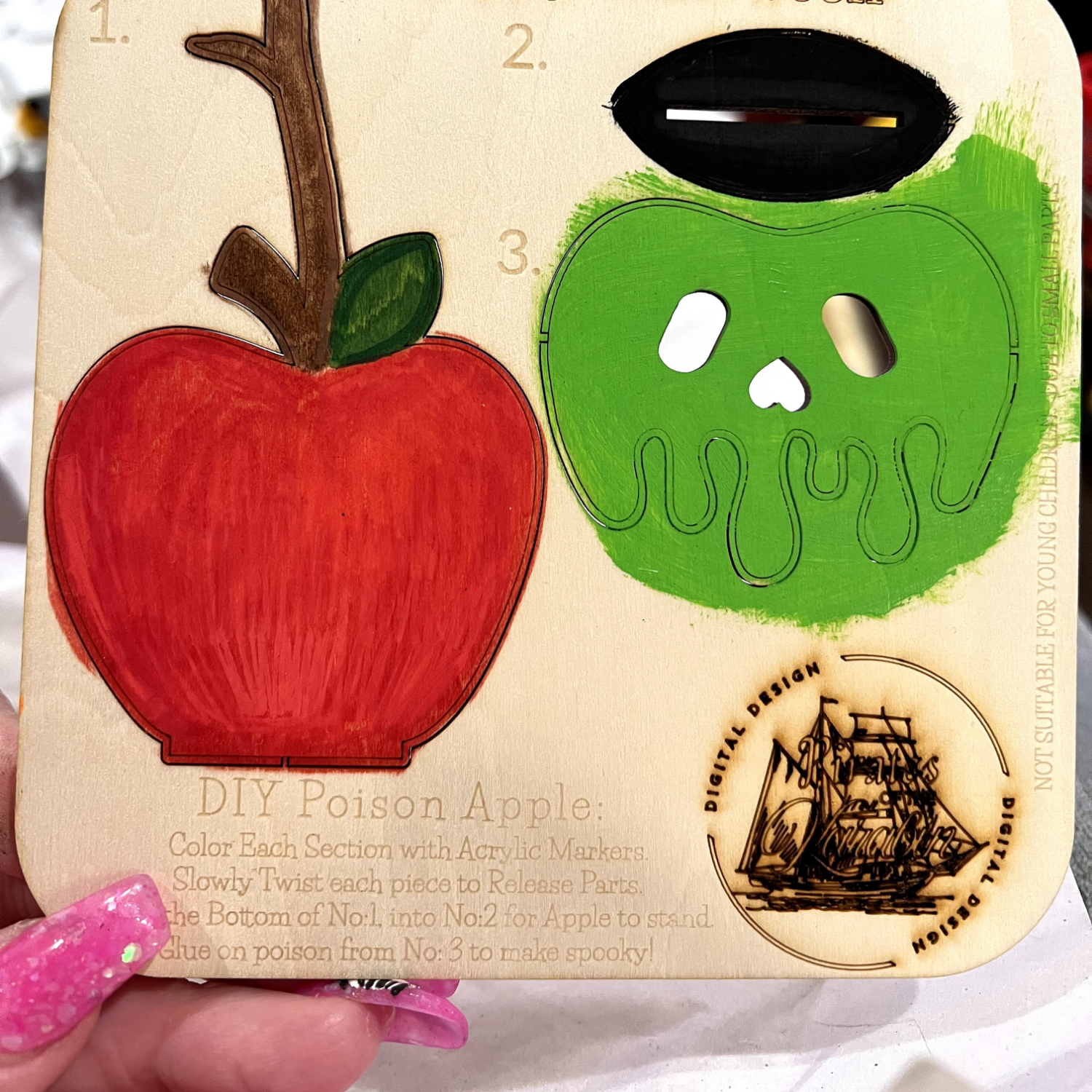 [Laser cut and engrave] Happy Halloween Poison Apple Craft Kit