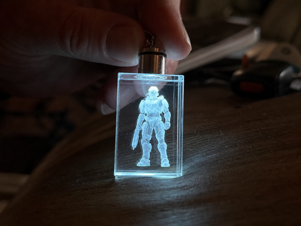 Master Chief Halo Spartan Light-Up Crystal Keychain
