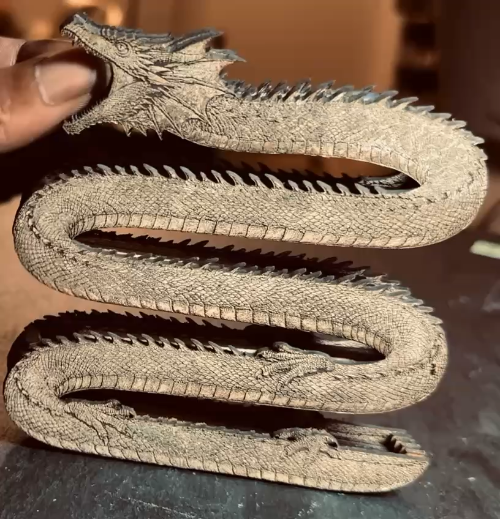 [Laser cut and engrave] Articulated Chinese Dragon Figurine with Detailed Scales