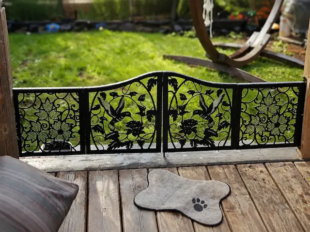 Metal Double Hinged Doggie Gate