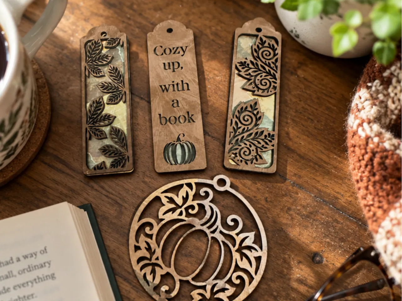 [Laser cut and engrave] Autumnal Leaf and Pumpkin Bookmarks and Hanging Ornament