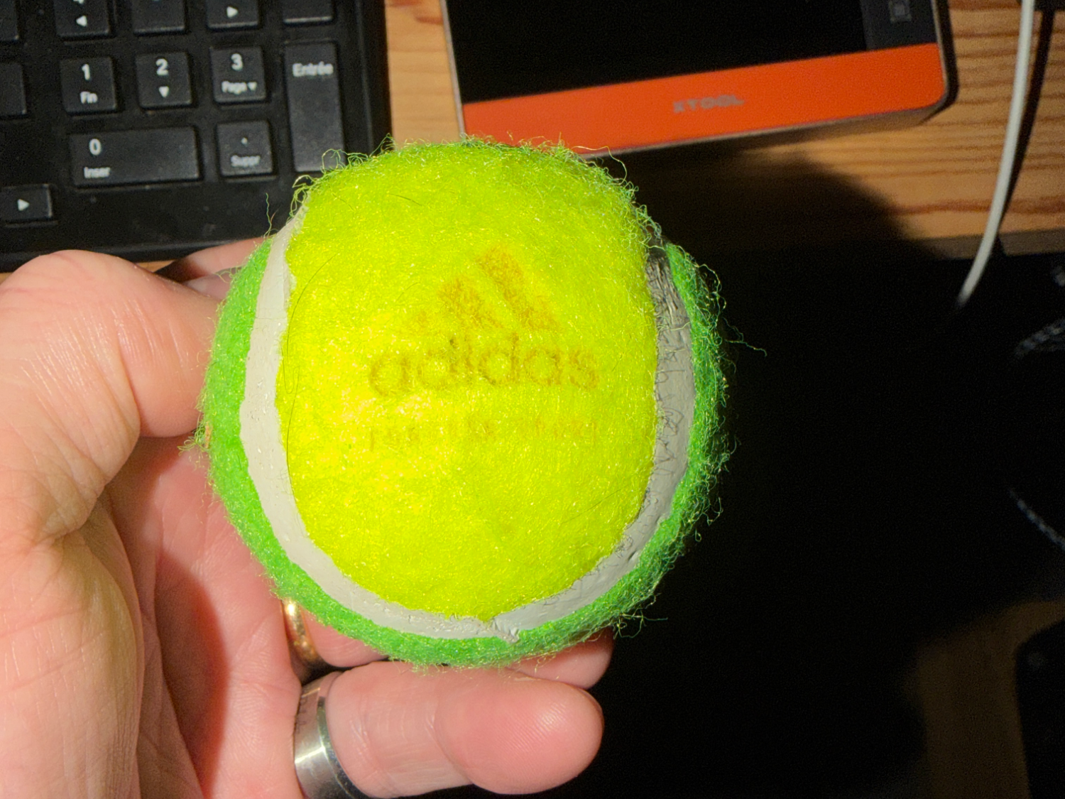 Une petite pub sur une balle