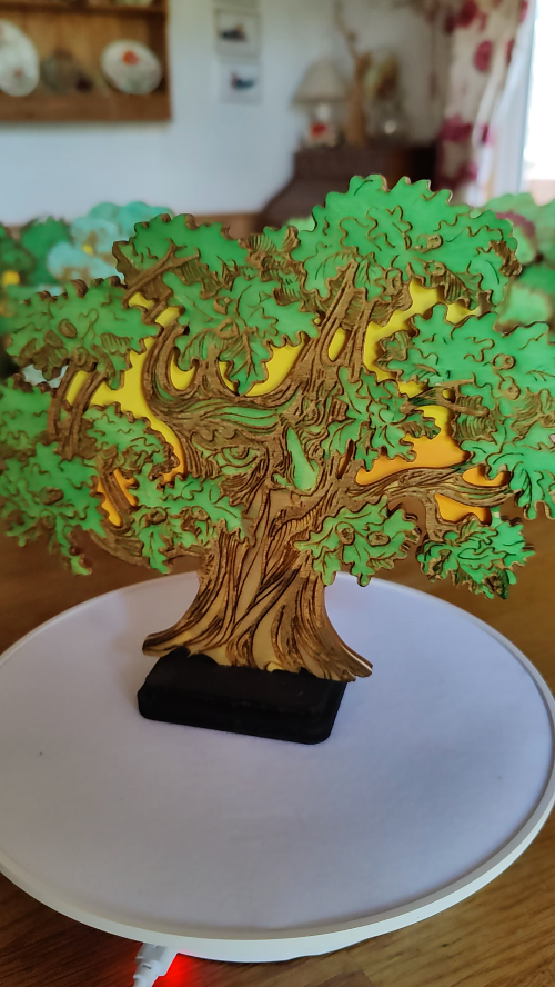 [Laser cut and engrave] The Sturdy Oak - A story tree
