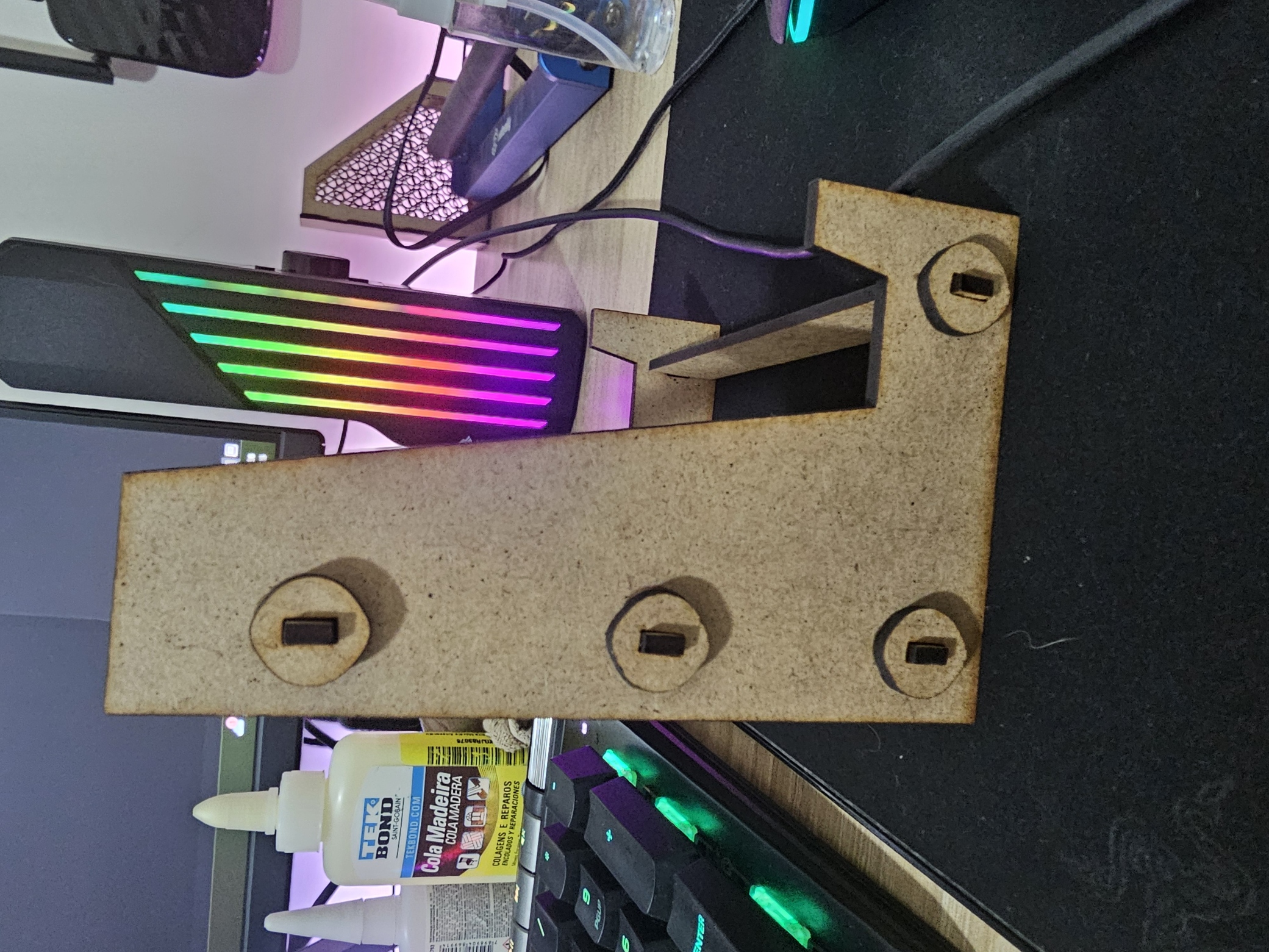 [Laser cut and engrave] Desktop Phone and Tablet Display Stand