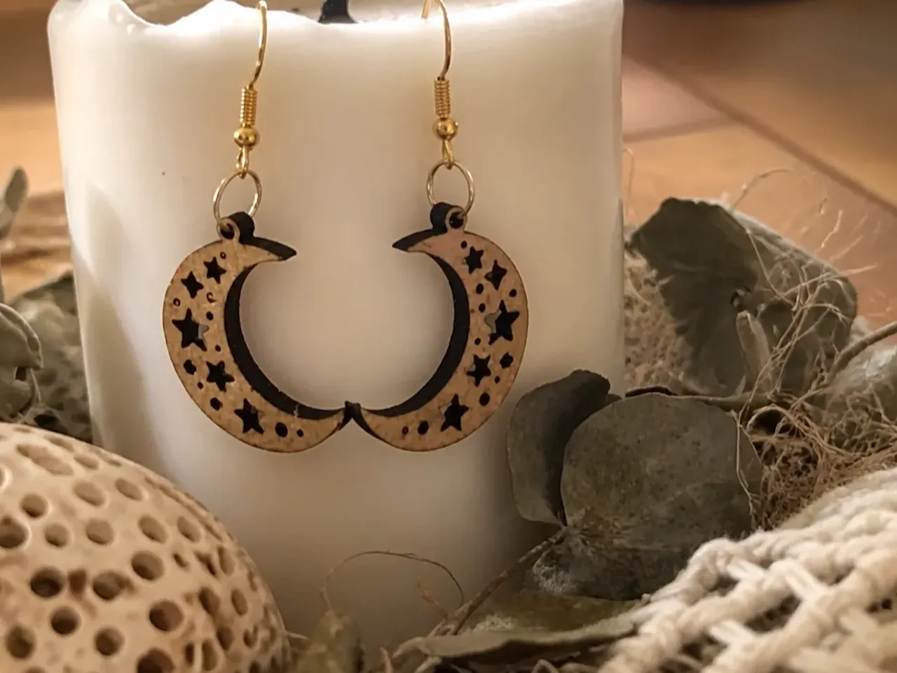 [Laser cut and engrave] Boucles d'oreilles pendantes en forme de croissant de lune avec étoiles
