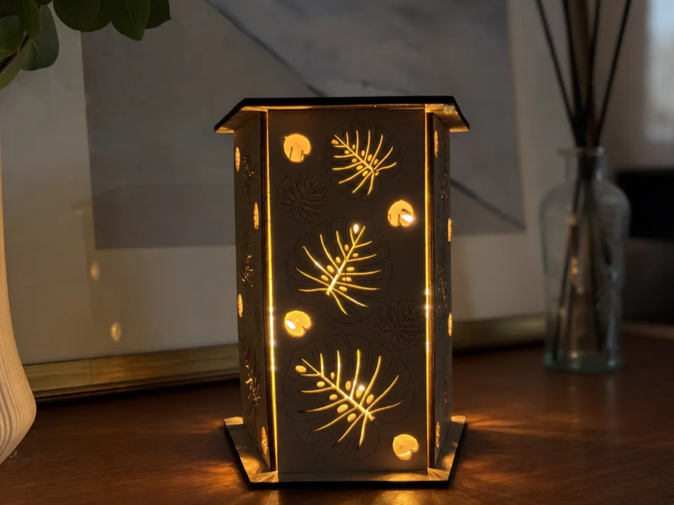 Lampe de table hexagonale, lanterne avec motifs de feuilles tropicales, monstera