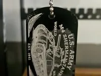 [Laser cut and engrave] Pendentif rectangulaire avec illustration de baleine plongeant dans l'océan