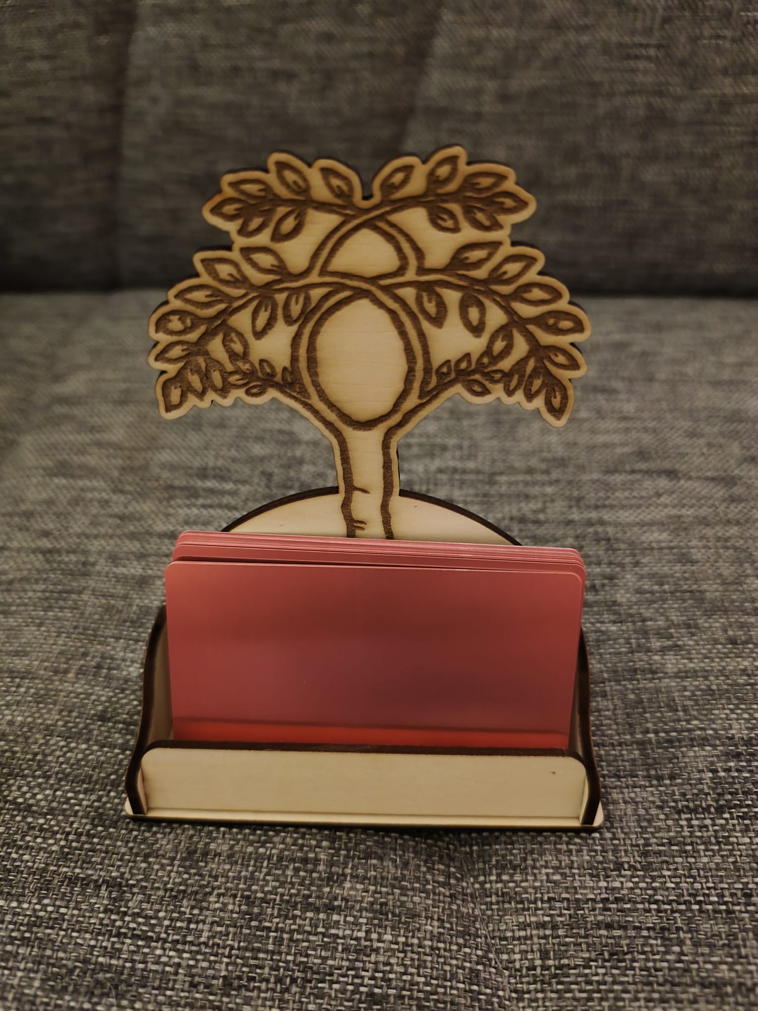 [Laser cut and engrave] Tree Motif Wooden Business Card Holder
