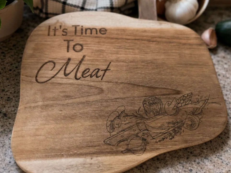 wood cutboard