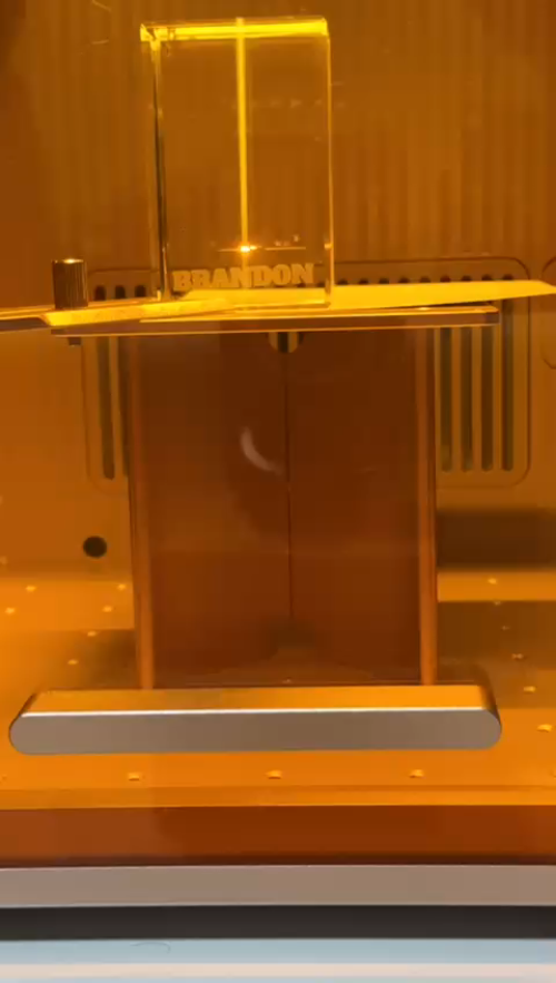 [Laser cut and engrave] Clear Crystal Cube with Robot Character and Personalized Name Base