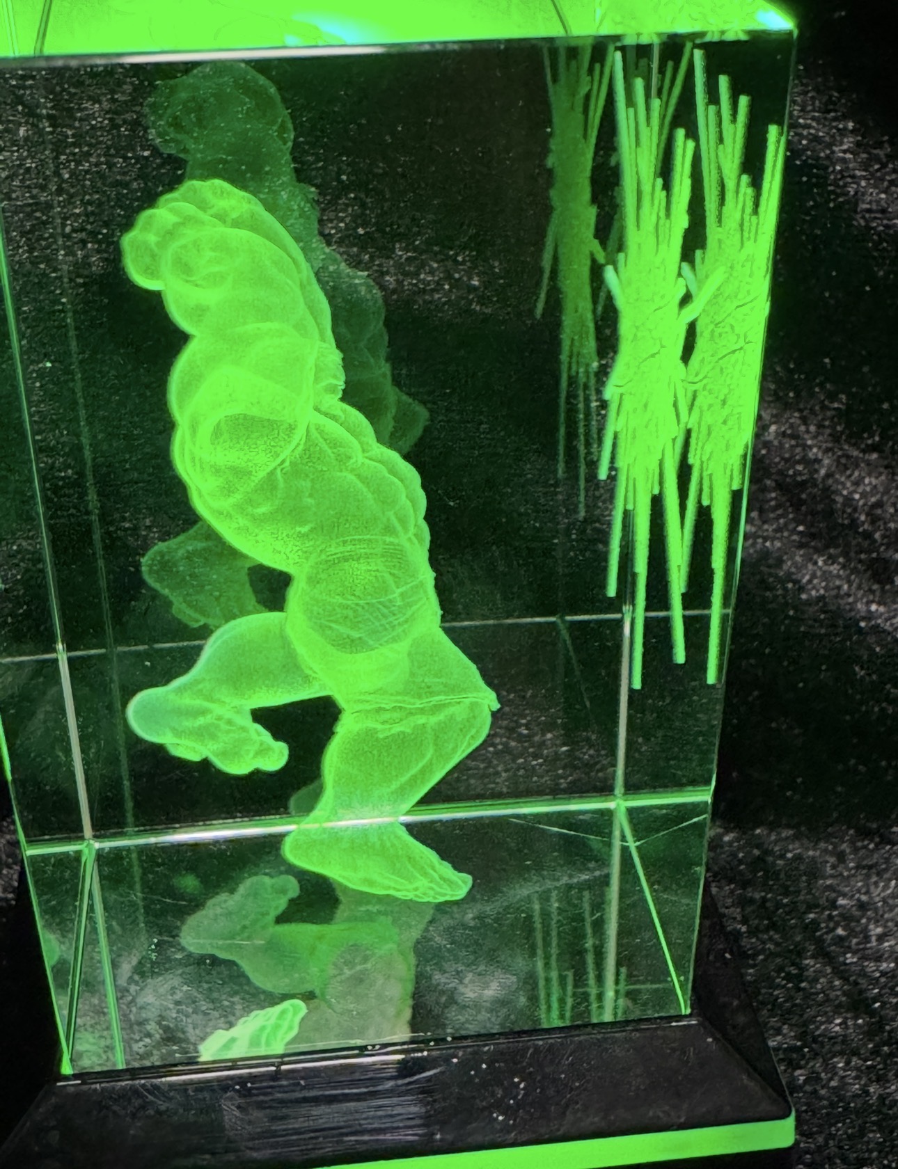 [Laser cut and engrave] Hulk 3D Crystal Cube with Green Glowing Light Base
