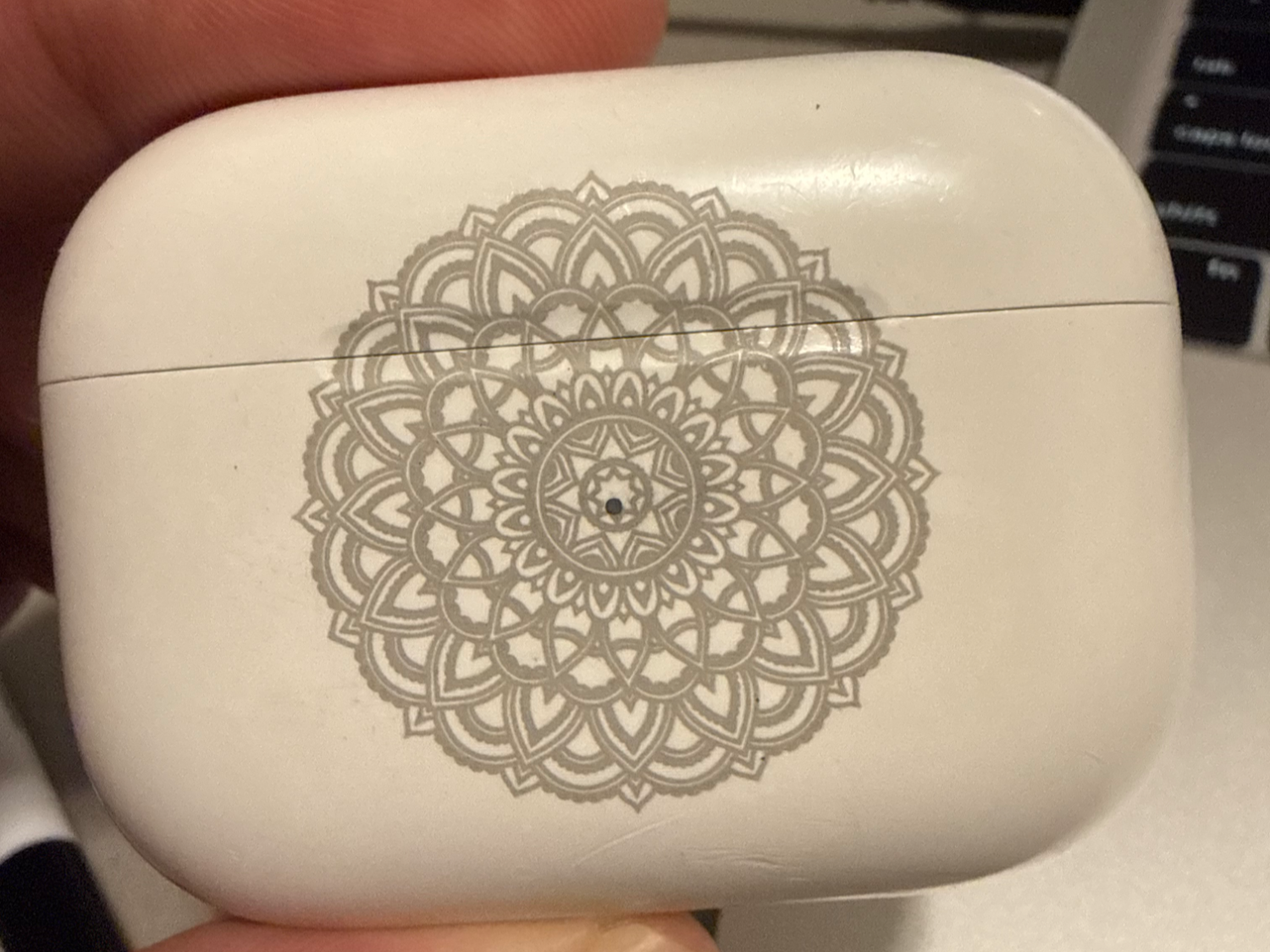 [Laser cut and engrave,Screen printing] AirPods Pro Charging Case with Mandala Pattern