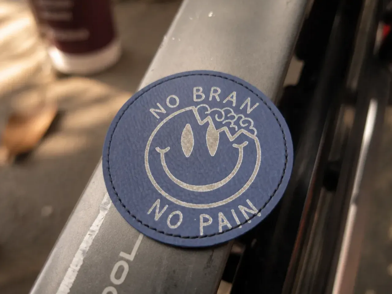 [Laser cut and engrave] No Brain No Pain Smiley Face Circular Patch