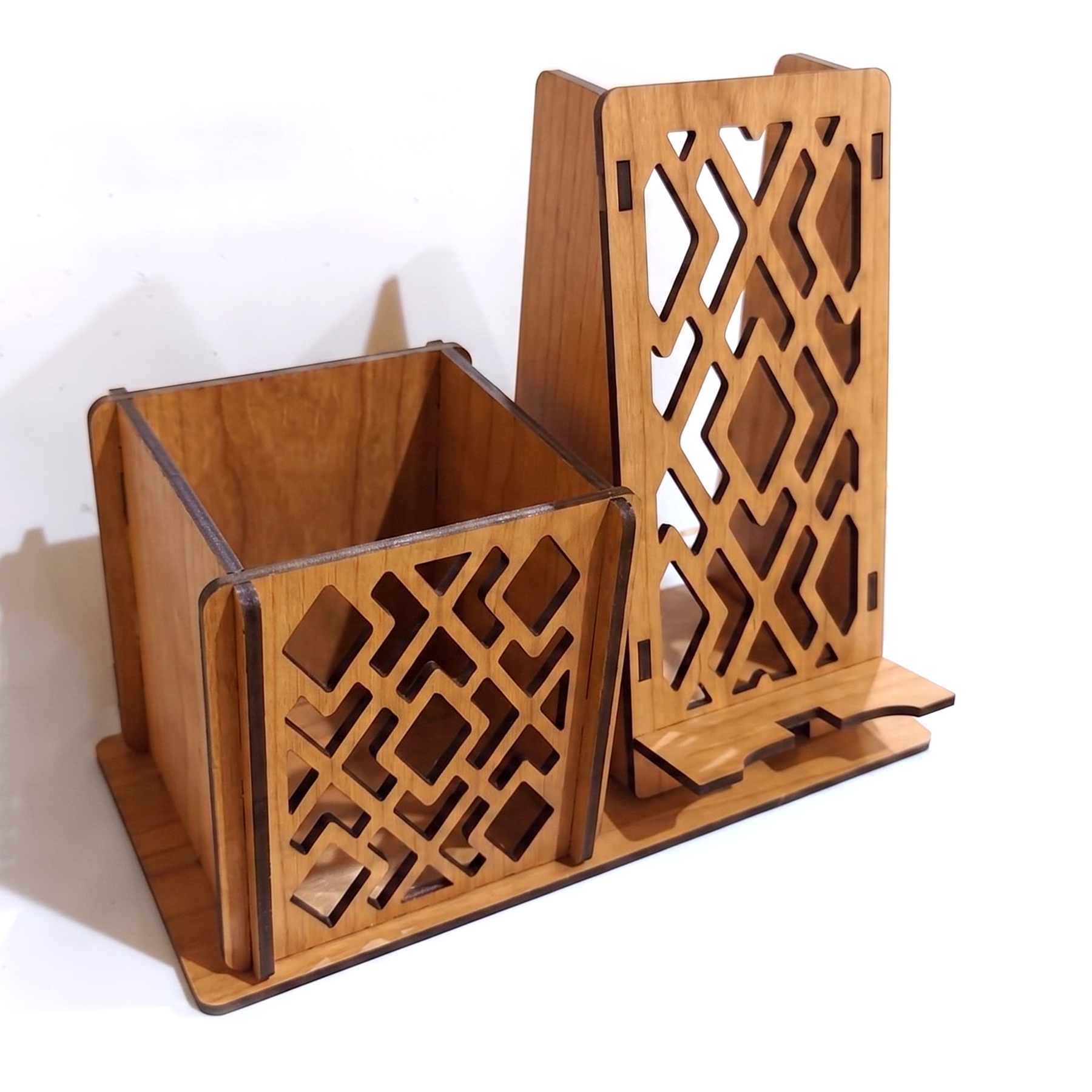 [Laser cut and engrave] Desk Organizer with Pen Holder and Smartphone Stand